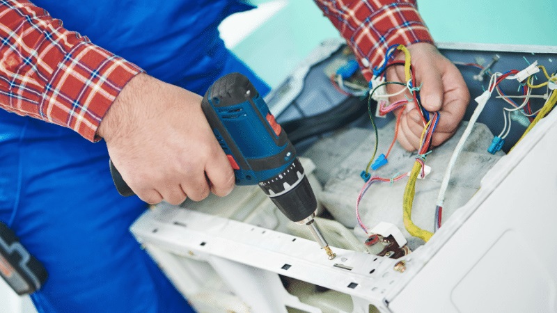 Şehzadeler Daylux Daylux çamaşır makinesi kart tamiri – Su almama arızası orijinal parça ile giderildi. - Teknik servis örneği